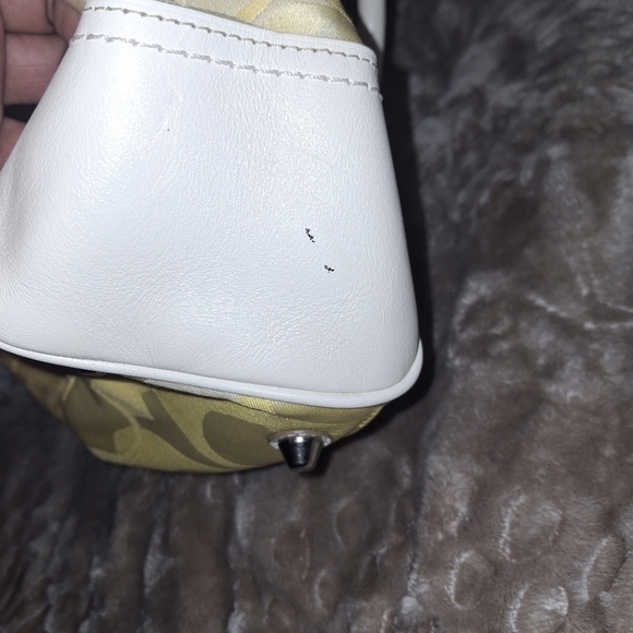 Coach Handbag - Picture 12 of 13